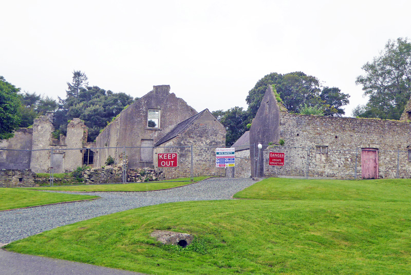 Llawhaden House